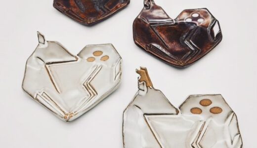 【赤膚焼】ハートにみえる鹿のお皿がかわいい【奈良土産に】